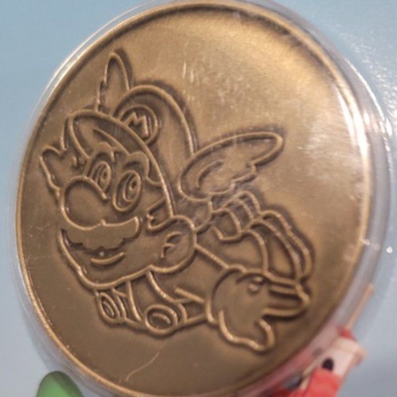 Three piece super Mario Bros bros collectible coin set. Free shipping - Picture 7 of 11